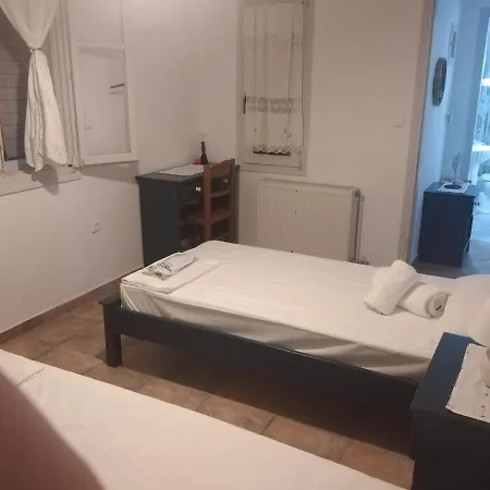 La Casa Di Elena Isterni (Paros)